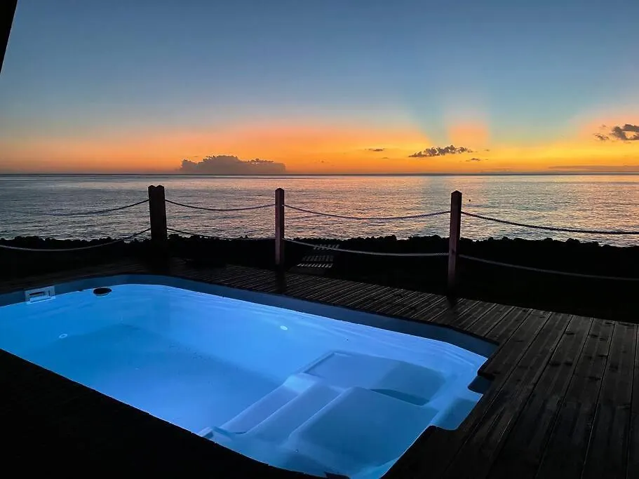 Le Meloi Cottage Chaleureux Avec Piscine Et Plage Bouillante Guadeloupe